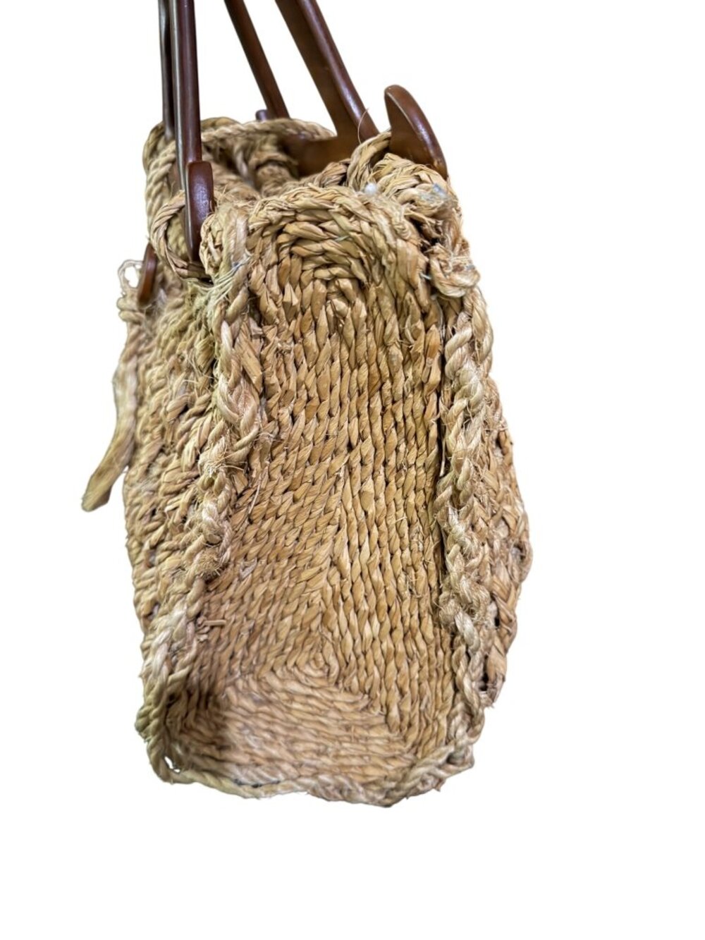 Vintage Woven Straw Handbag With Wooden Handles & Button Loop Closure - Picture 7 of 8